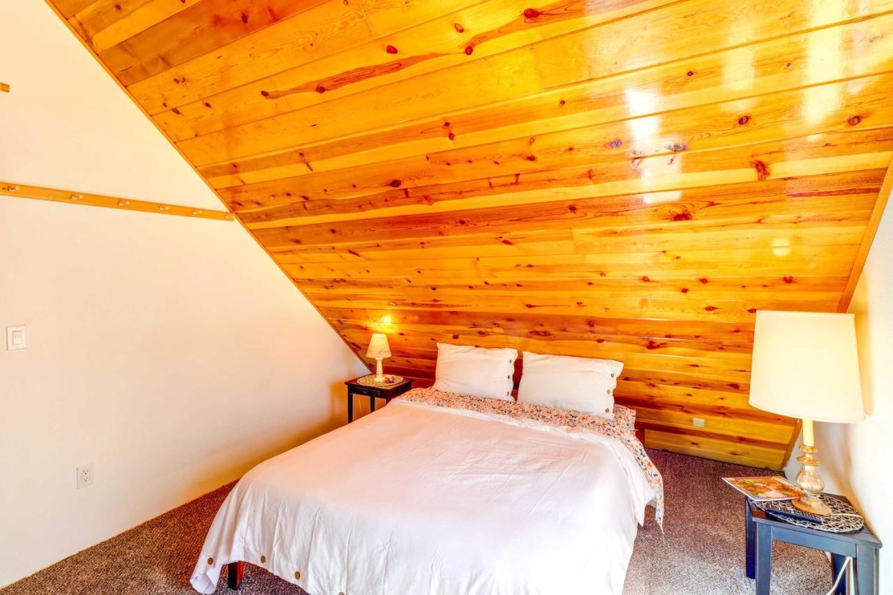 פיינטופ-לייקסייד Lakeside Cabin Rental With Hot Tub - Close To Hiking מראה חיצוני תמונה